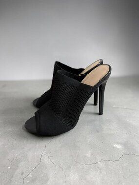FOREVER21 Black Stretch Knit Heels Size 6.5